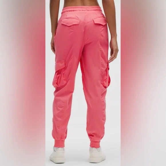 Lululemon Dance Studio Relaxed-Fit Mid-Rise Cargo Joggers Sakura Pink Size Large - Picture 2 of 15